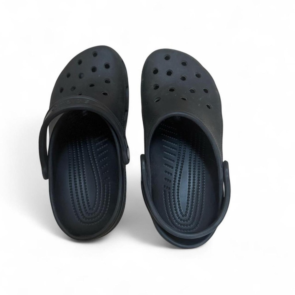 CROCS Classic Black Clogs